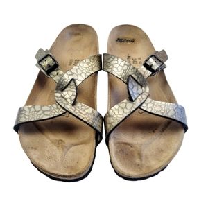 Birkenstock Birki's Bronze Snakeskin Look Crossover Sandals Ladies 6 Men's 4